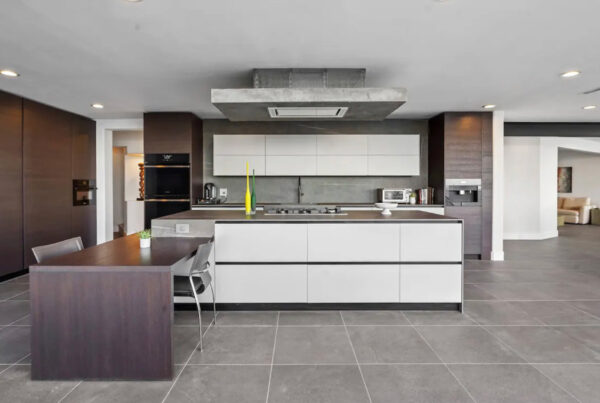 Kitchens - Composit